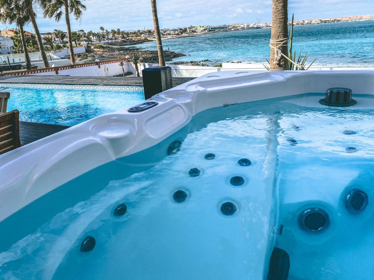 Villa Los Flamencos By Veaco- Beachfront & Pool Corralejo Dış mekan fotoğraf