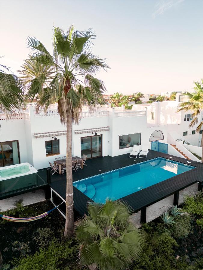 Villa Los Flamencos By Veaco- Beachfront & Pool Corralejo Dış mekan fotoğraf